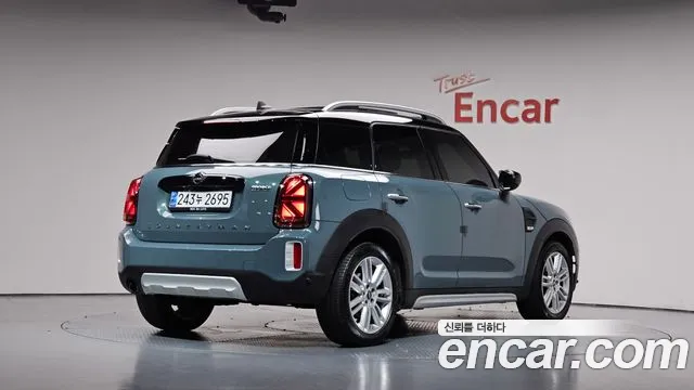 Фотография автомобиля — MINI Countryman