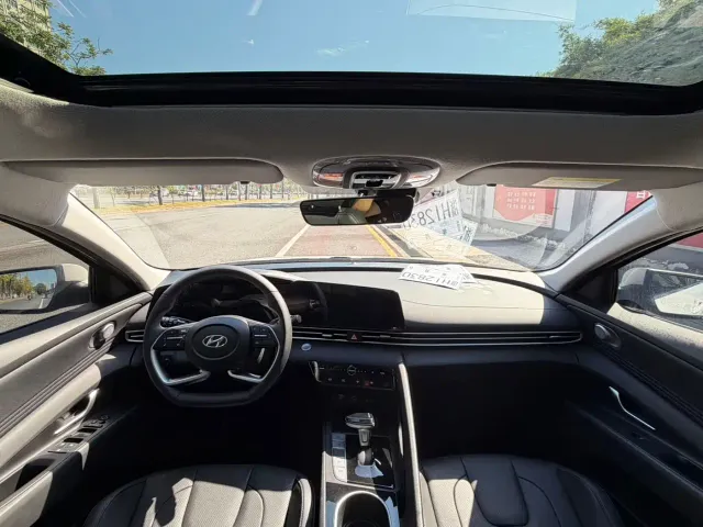 Hyundai Elantra — Фото автомобиля 11