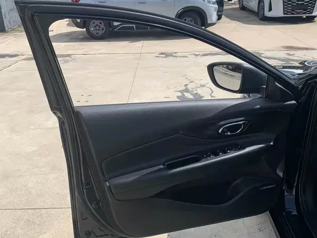 GAC Trumpchi Trumpchi Emkoo 2021 270T DCT J15 Edition — Фото автомобиля 5