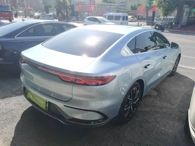 BYD Han 2023 EV Champion Edition 610KM AWD Flagship — Фото автомобиля 6