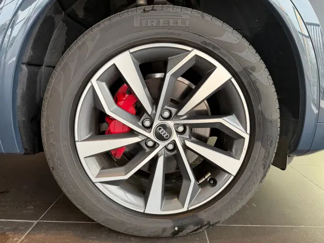 Audi Q5L — Фото автомобиля 17
