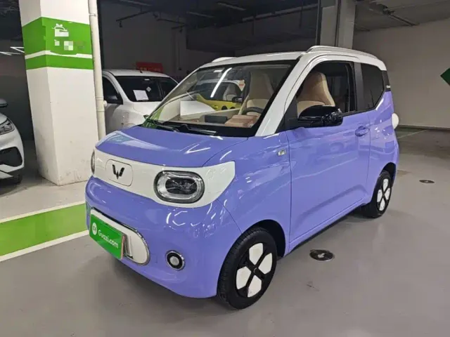 Фотография автомобиля — Wuling Hongguang Mini EV