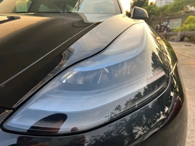 Tesla Model 3 — Фото автомобиля 13