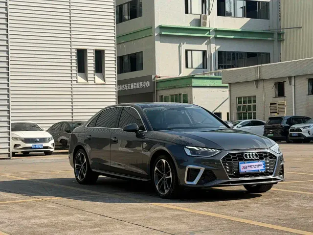 Audi A4L — Фото автомобиля 3