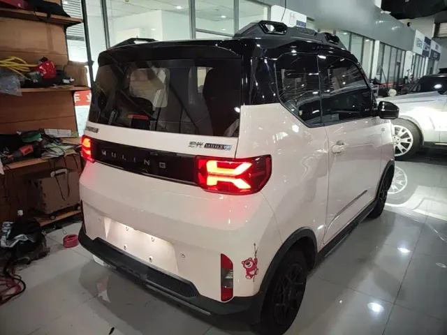 Wuling Motors Hongguang MINIEV 2022 GAMEBOY 200km Play Edition LFP — Фото автомобиля 6