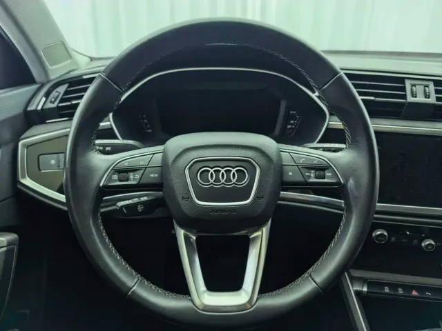 Audi Q3 — Фото автомобиля 15