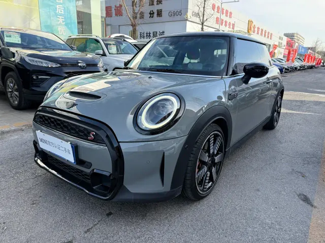 MINI Hatch — Фото автомобиля 3