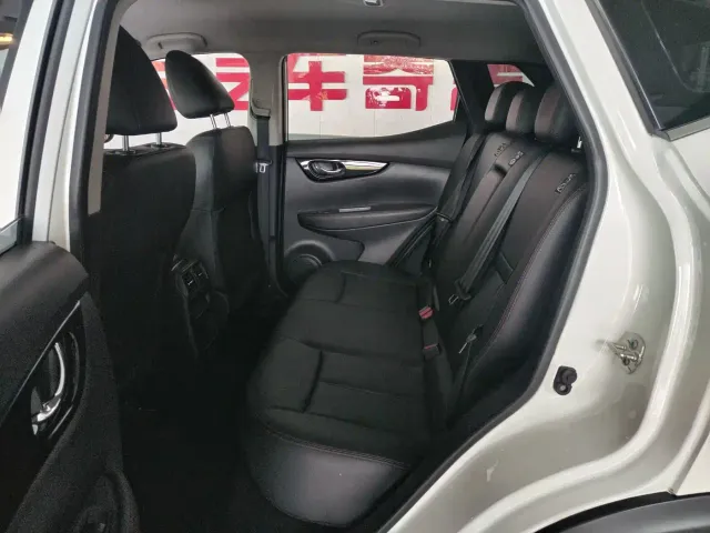 Nissan Qashqai — Фото автомобиля 6