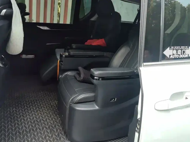 Maxus G20 — Фото автомобиля 11
