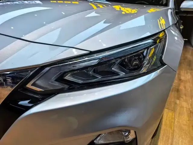 Nissan Teana — Фото автомобиля 13