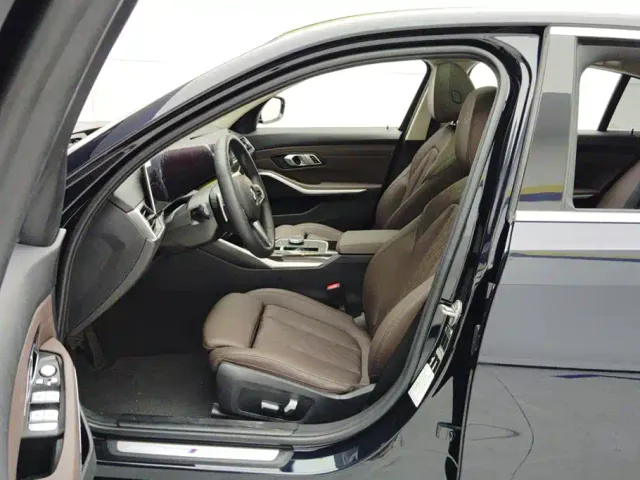 BMW 3 Series — Фото автомобиля 9