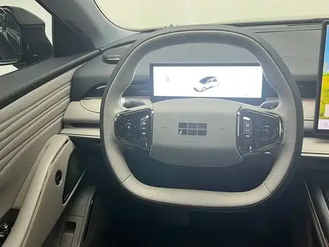 Geely Galaxy Xingyao 8 — Фото автомобиля 10
