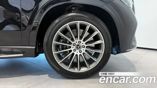 Mercedes-Benz GLE-Class — Фото автомобиля 5