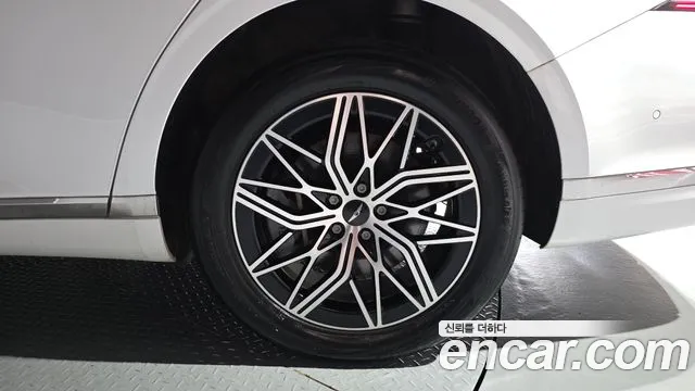 Genesis G90 Бензин 3.5 турбо AWD — Фото автомобиля 16