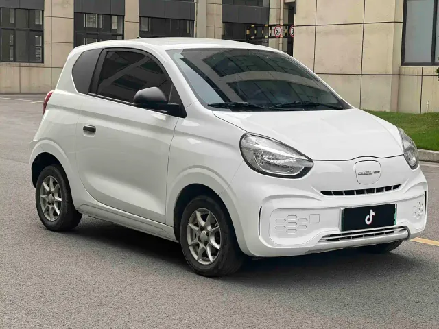 Roewe Clever — Фото автомобиля 3