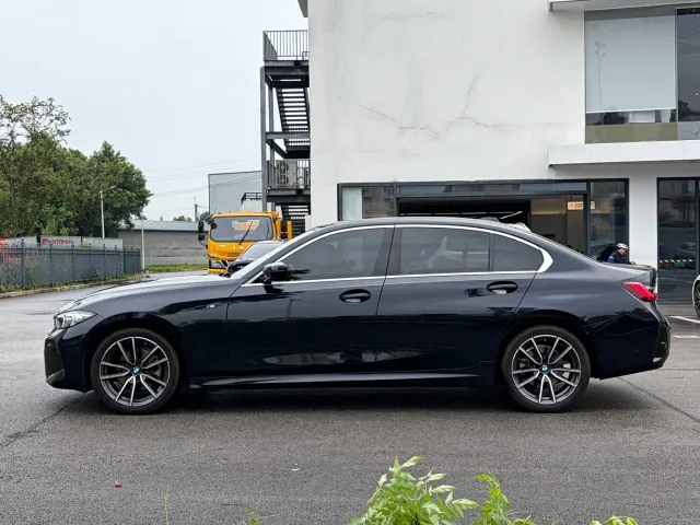 BMW 3 Series — Фото автомобиля 4
