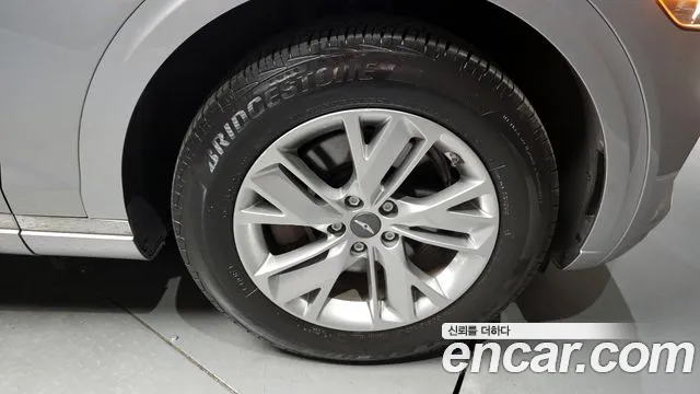 Genesis GV70 2.5T Бензин AWD — Фото автомобиля 21