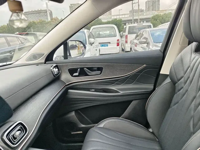 Chery Tiggo 9 — Фото автомобиля 16