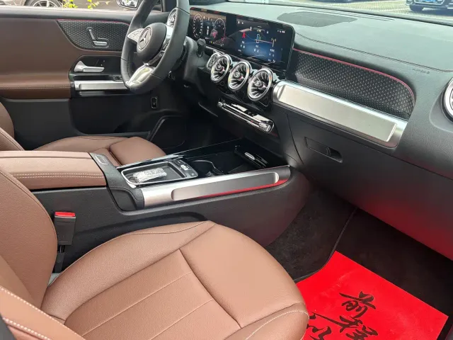 Mercedes-Benz GLB-Class — Фото автомобиля 13