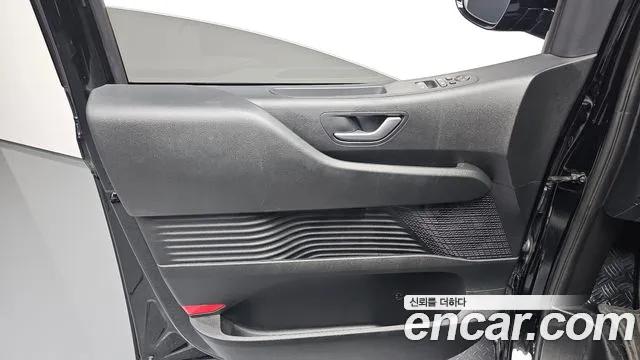Hyundai Staria — Фото автомобиля 14