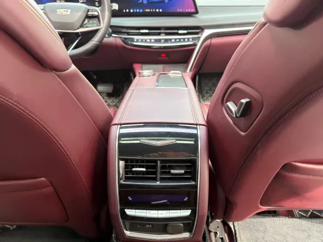 Cadillac CT6 — Фото автомобиля 10
