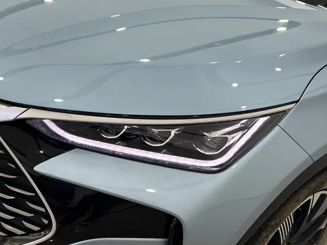 BYD Tang — Фото автомобиля 3