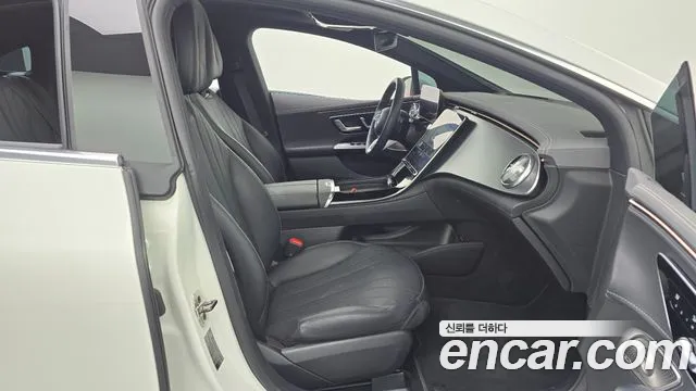 Mercedes-Benz EQE V295 — Фото автомобиля 16