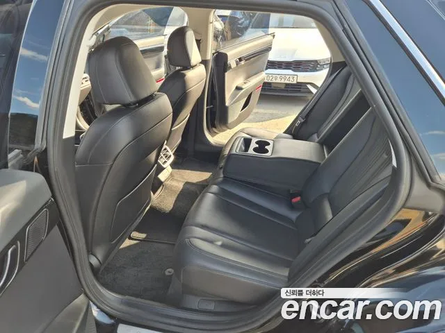Hyundai Grandeur GN7 — Фото автомобиля 12