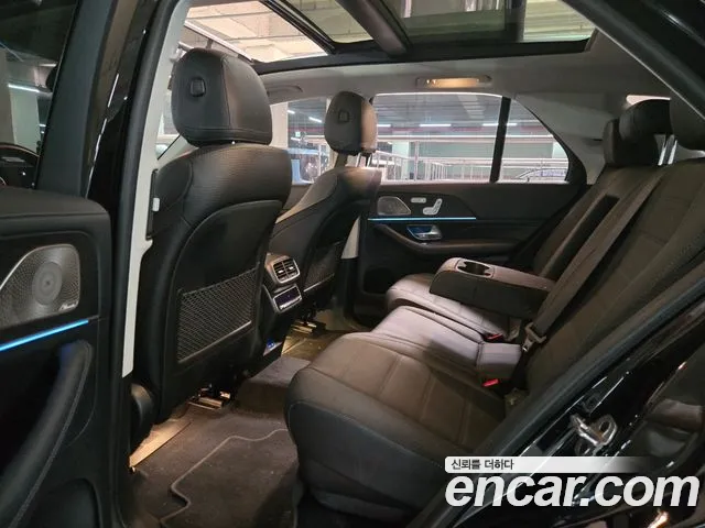 Mercedes-Benz GLE-Class — Фото автомобиля 17