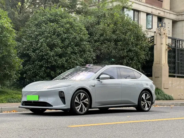 Nio ET5 — Фото автомобиля 2