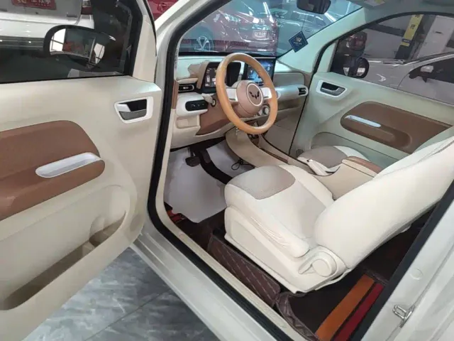 Wuling Hongguang Mini EV — Фото автомобиля 15
