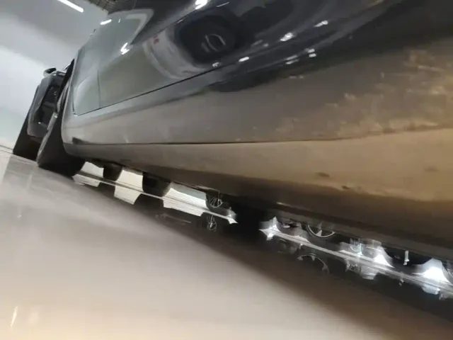 Tesla Model 3 — Фото автомобиля 20