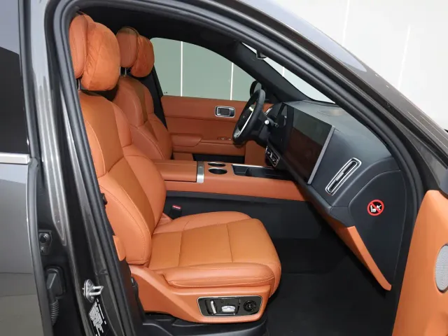 Li Auto L7 — Фото автомобиля 30