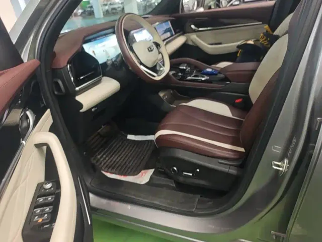 Geely Xingyue L — Фото автомобиля 14
