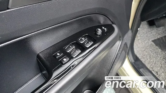 KG_Mobility_Ssangyong Rexton Новый Rexton Sport Дизель 2.2 4WD — Фото автомобиля 18