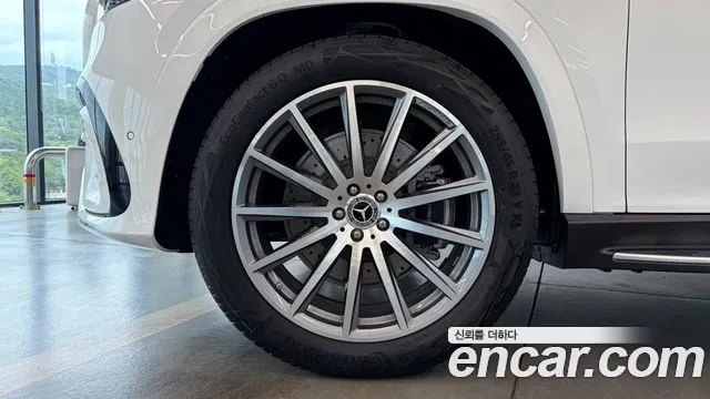 Mercedes-Benz GLS-Class — Фото автомобиля 5