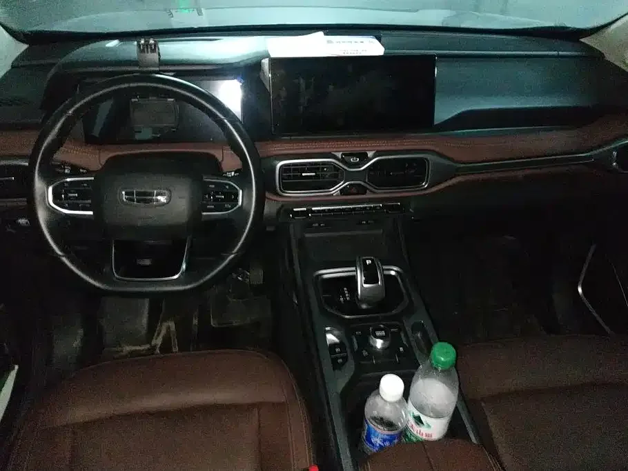 Geely Haoyue 2022 1.8TD Automatic Premium 7-Seater — Фото автомобиля 12