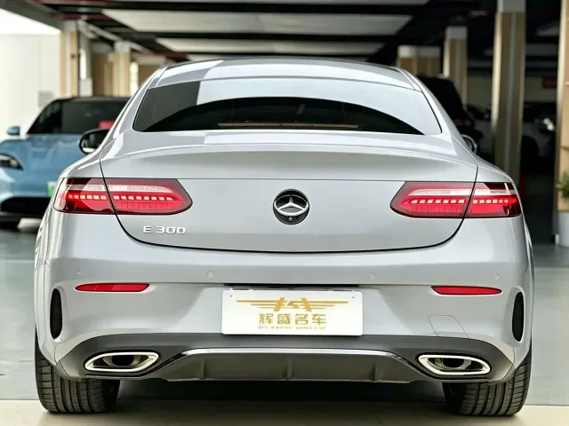 Mercedes-Benz E-Class — Фото автомобиля 6