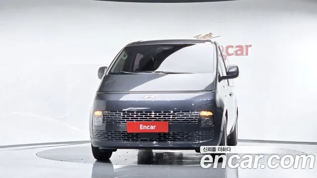 Hyundai Staria Staria Tourer 11 мест — Фото автомобиля 3