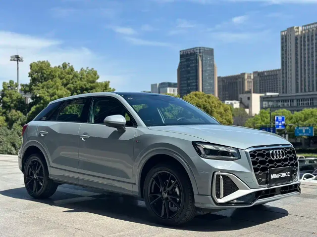 Audi Q2L — Фото автомобиля 3