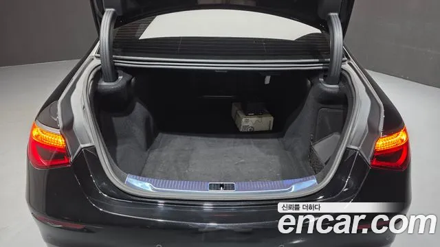Mercedes-Benz S-Class S-класс W223 — Фото автомобиля 16
