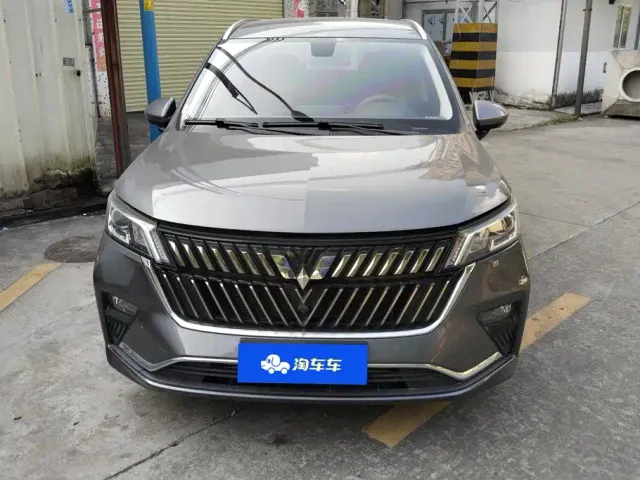 Wuling Jiachen — Фото автомобиля 2