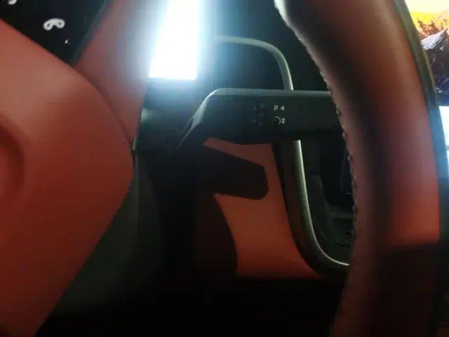 Dongfeng eπ 008 — Фото автомобиля 16