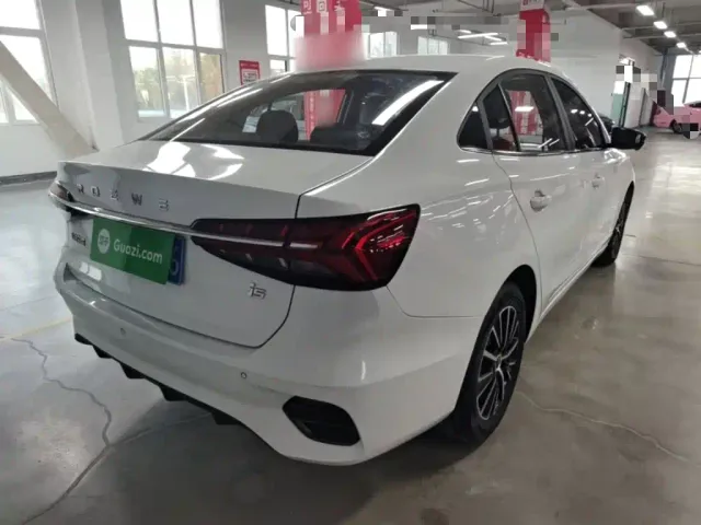Roewe i5 — Фото автомобиля 6