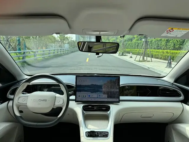 Geely Galaxy Starry Wish 2025 UP 410km Explorer Edition — Фото автомобиля 16