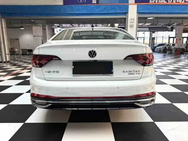 Volkswagen Sagitar — Фото автомобиля 13