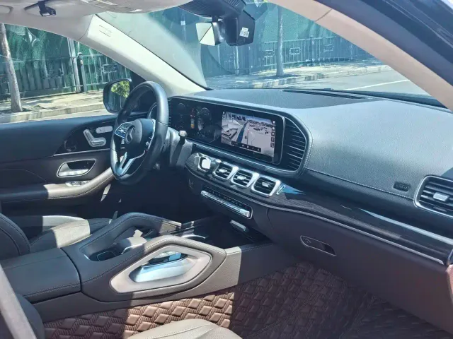 Mercedes-Benz GLE-Class — Фото автомобиля 15