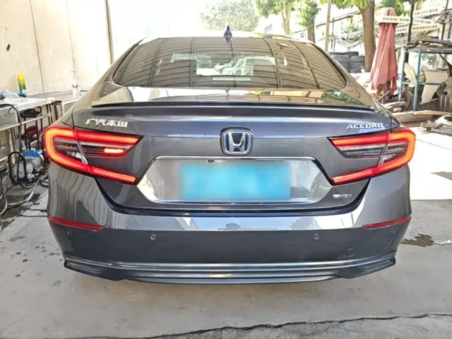 Honda Accord — Фото автомобиля 5
