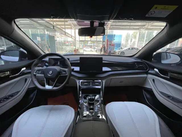 BYD Qin PLUS — Фото автомобиля 17