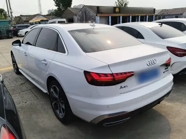 Audi A4L — Фото автомобиля 4